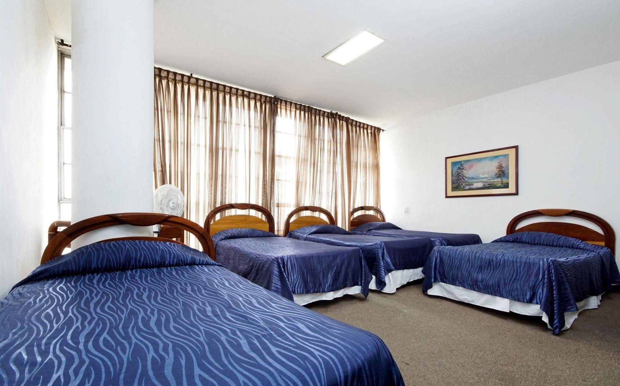 Hotel Royal Plaza カリ エクステリア 写真